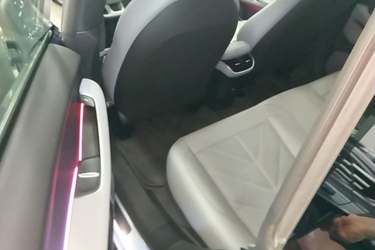 Used Nio ET5T 2025 75 kWh Touring Left Rear Seat
