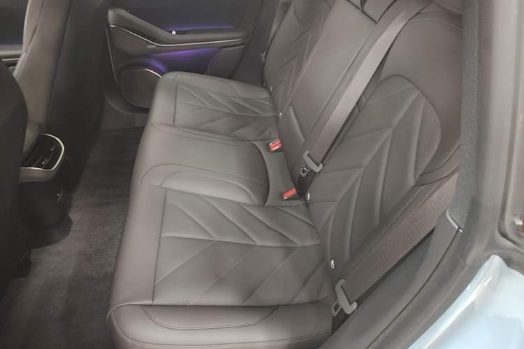 Used Nio ET5T 2025 75 kWh Touring Left Rear Seat