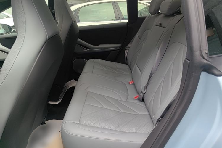 Used Nio ET5T 2025 75 kWh Touring Left Rear Seat