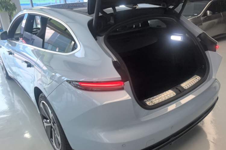 Used Nio ET5T 2025 75 kWh Touring Rear Left 45 Deg