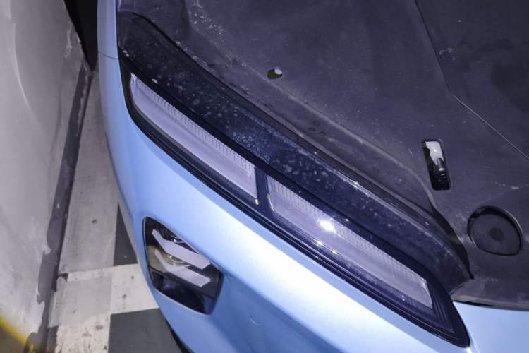 Used Nio ET5T 2025 75 kWh Touring Right Front Headlight