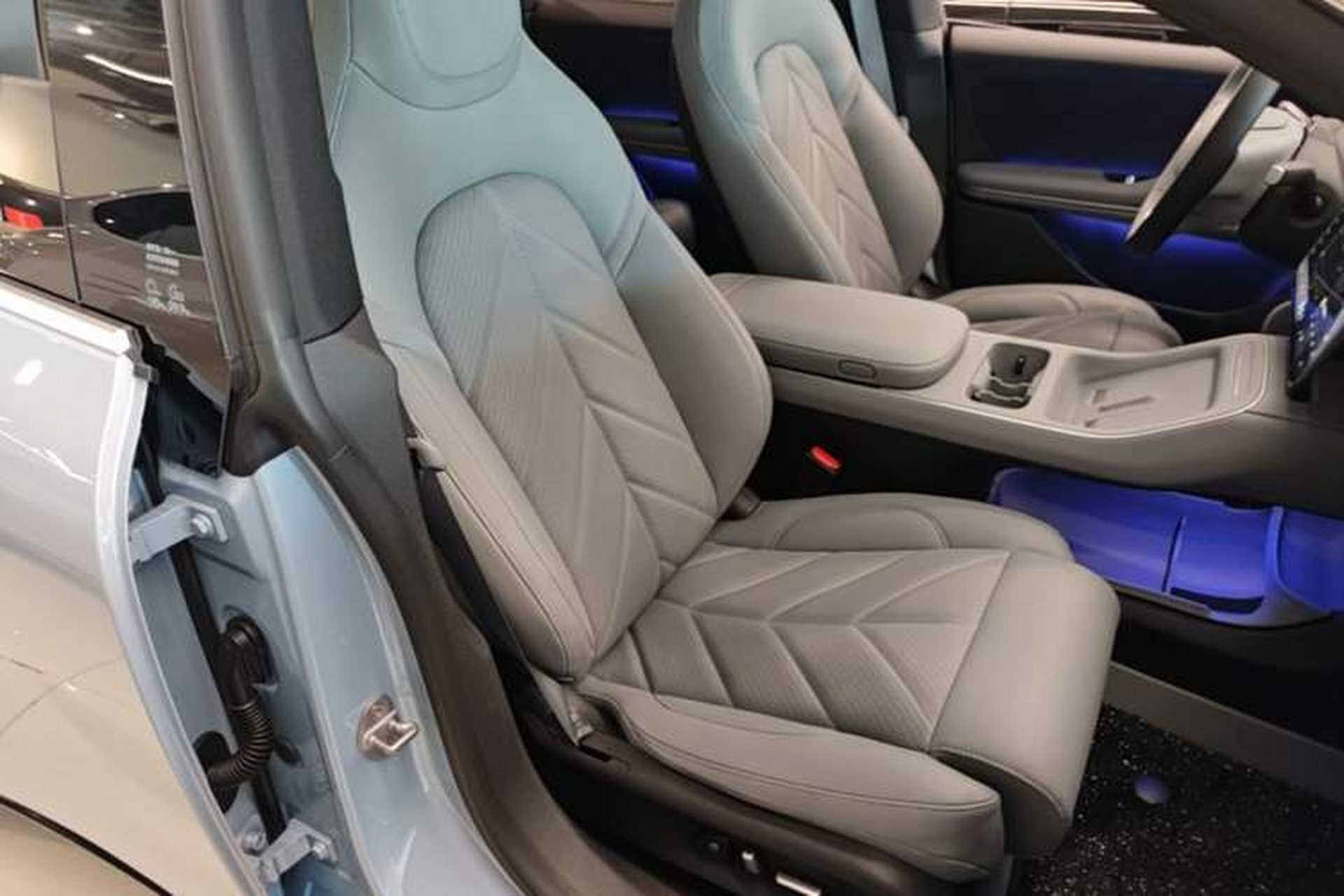 Used Nio ET5T 2025 75 kWh Touring Right Front Seat