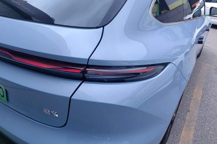 Used Nio ET5T 2025 75 kWh Touring Right Rear Taillight