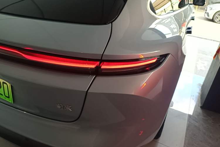 Used Nio ET5T 2025 75 kWh Touring Right Rear Taillight