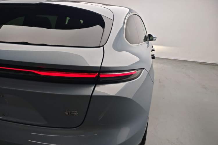 Used Nio ET5T 2025 75 kWh Touring Right Rear Taillight