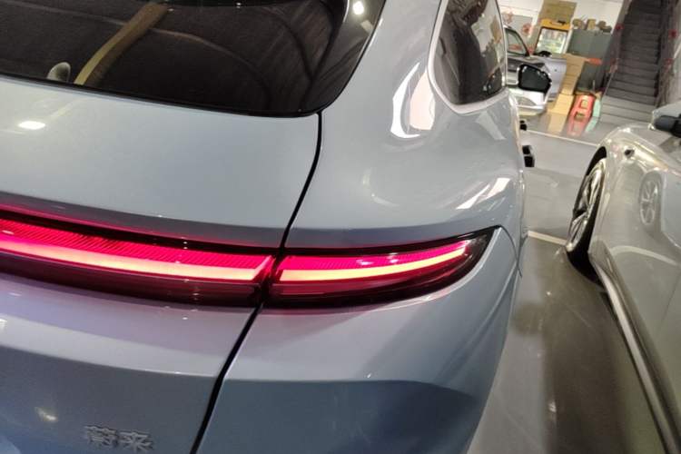 Used Nio ET5T 2025 75 kWh Touring Right Rear Taillight