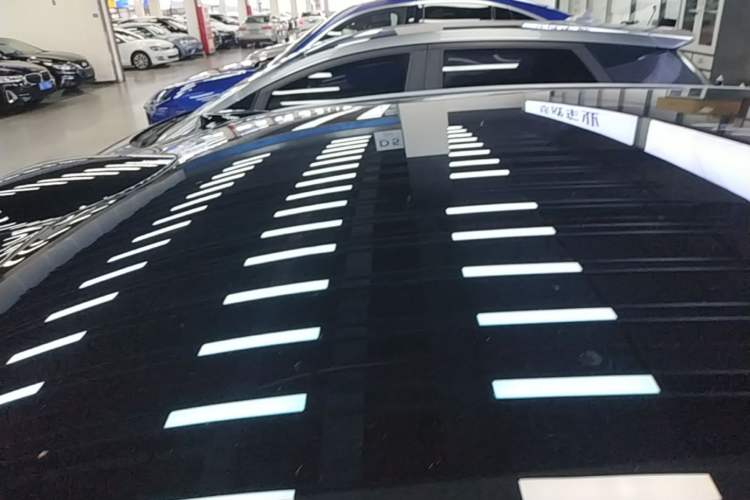 Used Nio ET5T 2025 75 kWh Touring Roof