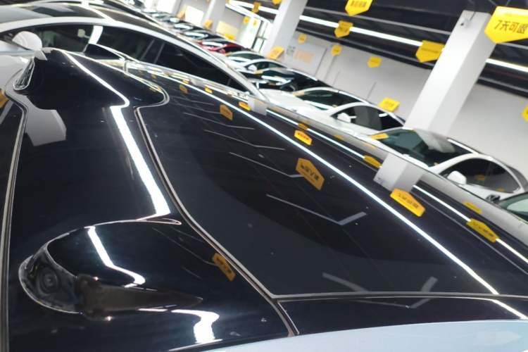 Used Nio ET5T 2025 75 kWh Touring Roof