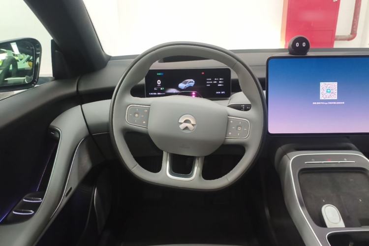 Used Nio ET5T 2025 75 kWh Touring Steering Wheel