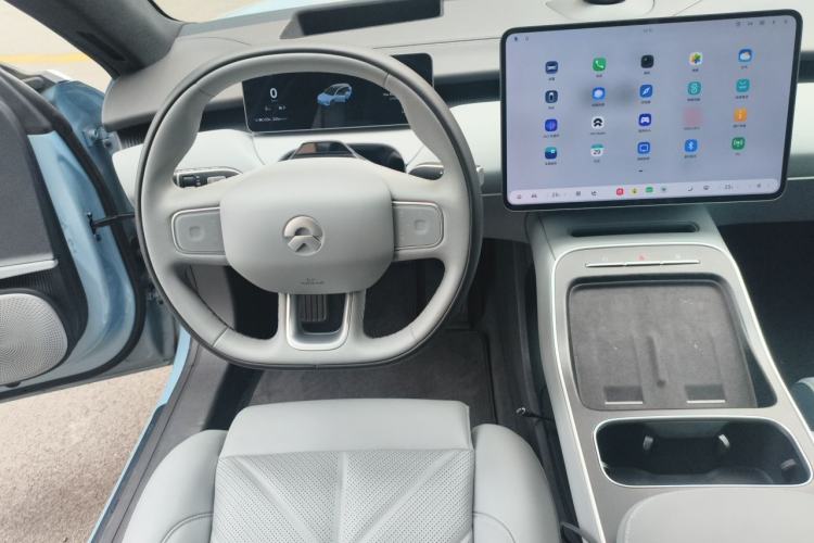 Used Nio ET5T 2025 75 kWh Touring Steering Wheel