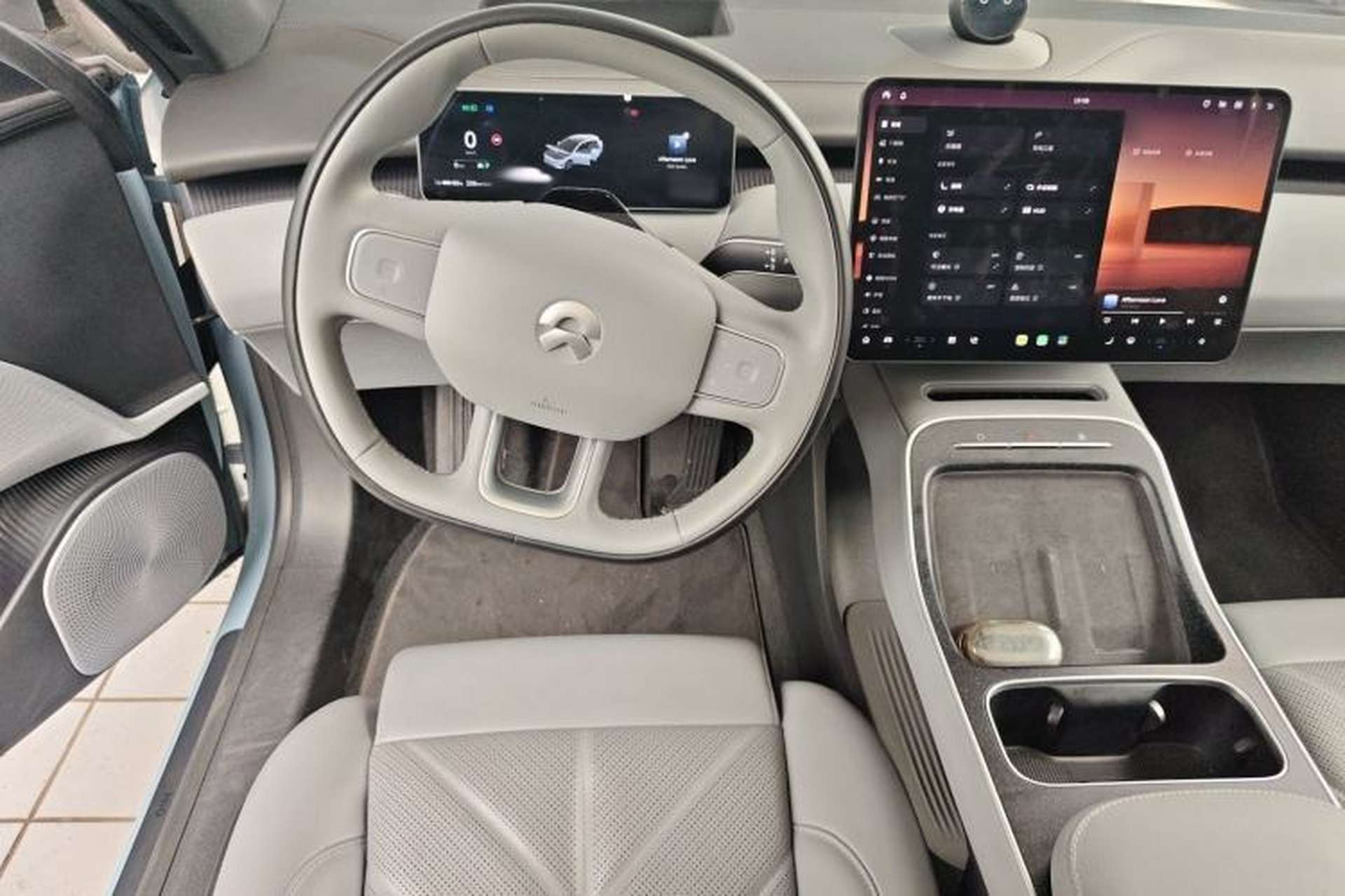 Used Nio ET5T 2025 75 kWh Touring Steering Wheel