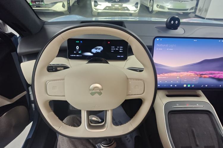 Used Nio ET5T 2025 75 kWh Touring Steering Wheel