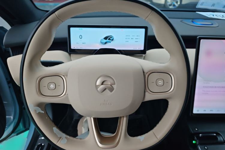 Used Nio ET5T 2025 75 kWh Touring Steering Wheel
