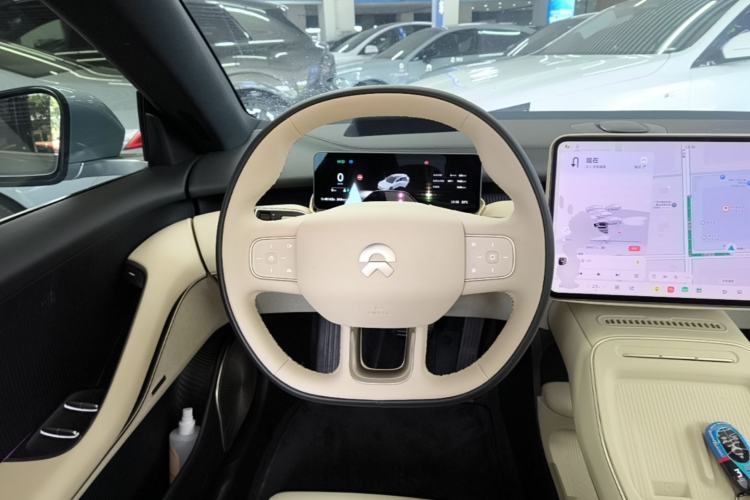 Used Nio ET5T 2025 75 kWh Touring Steering Wheel