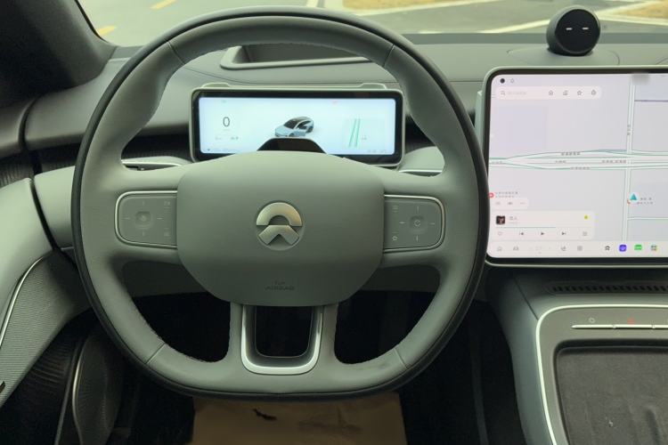 Used Nio ET5T 2025 75 kWh Touring Steering Wheel