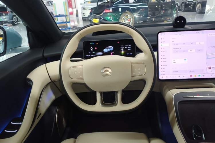 Used Nio ET5T 2025 75 kWh Touring Steering Wheel