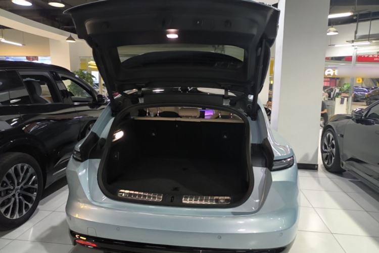 Used Nio ET5T 2025 75 kWh Touring Trunk