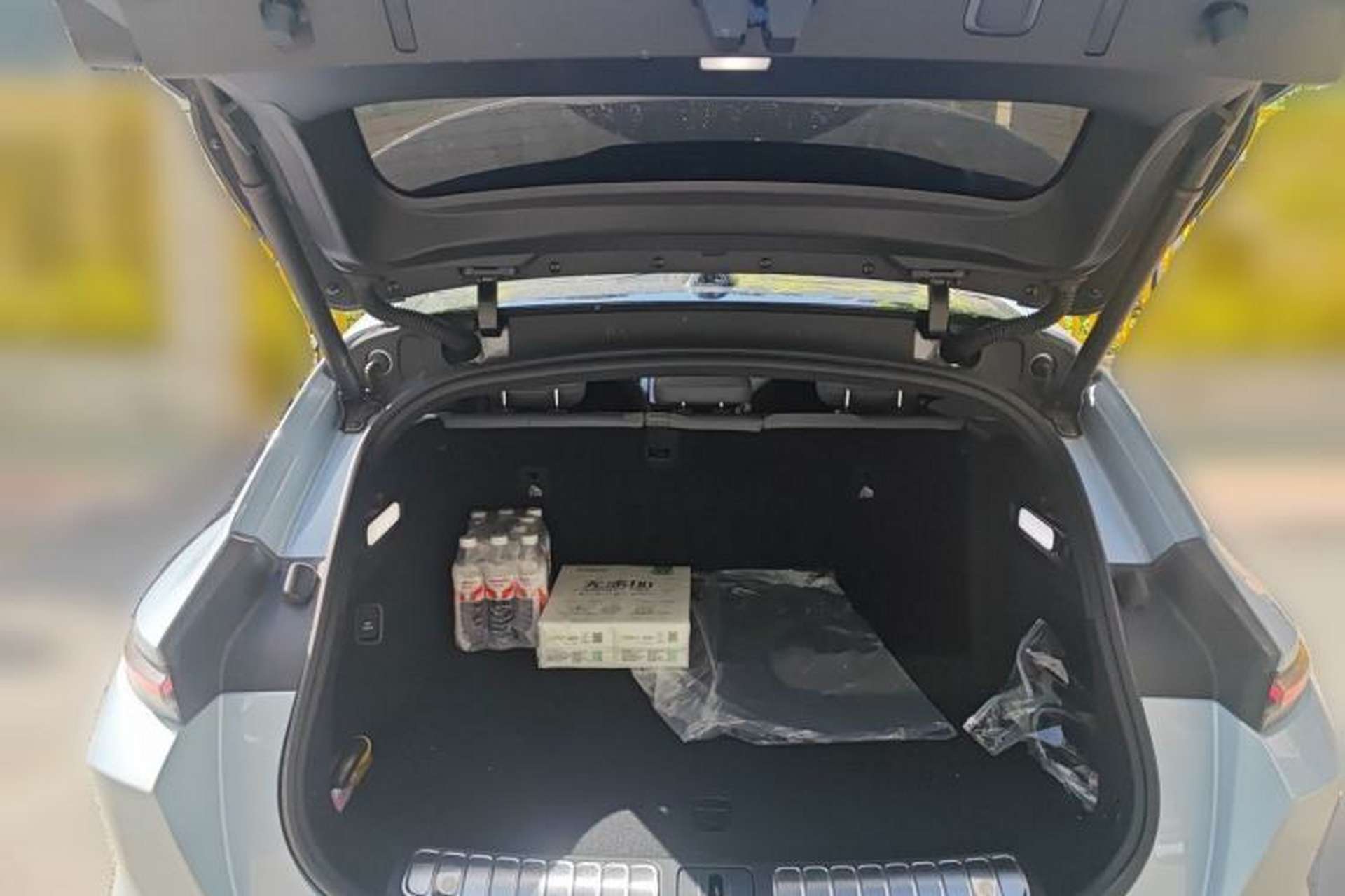 Used Nio ET5T 2025 75 kWh Touring Trunk