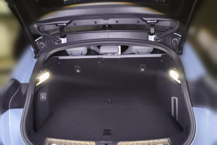 Used Nio ET5T 2025 75 kWh Touring Trunk