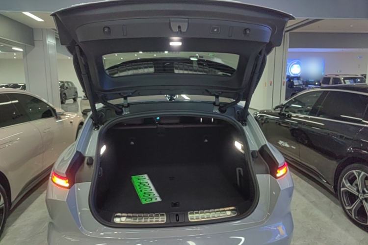 Used Nio ET5T 2025 75 kWh Touring Trunk