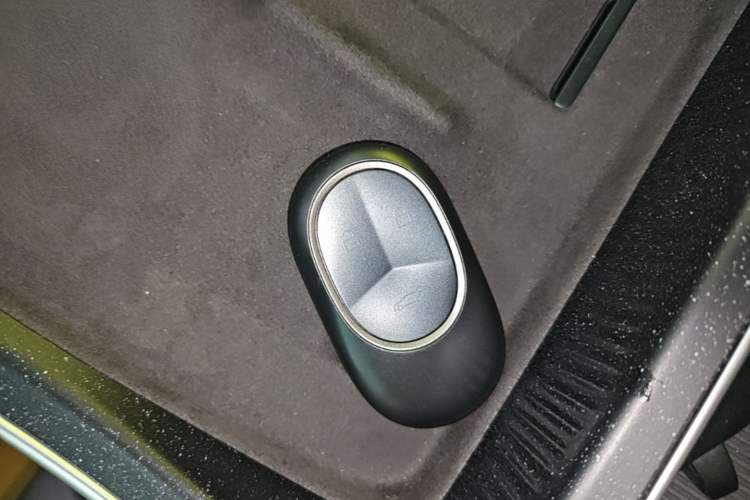 Used Nio ET5T 2025 75 kWh Touring Vehicle Key