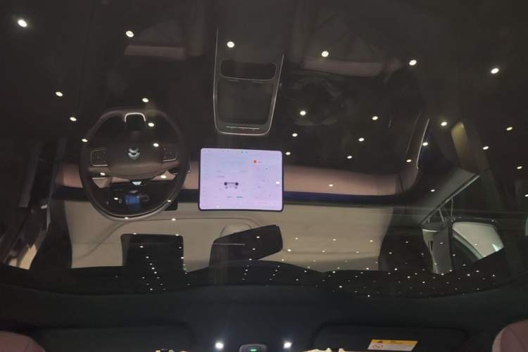 Used Nio ET5T 2025 75 kWh Touring Headliner