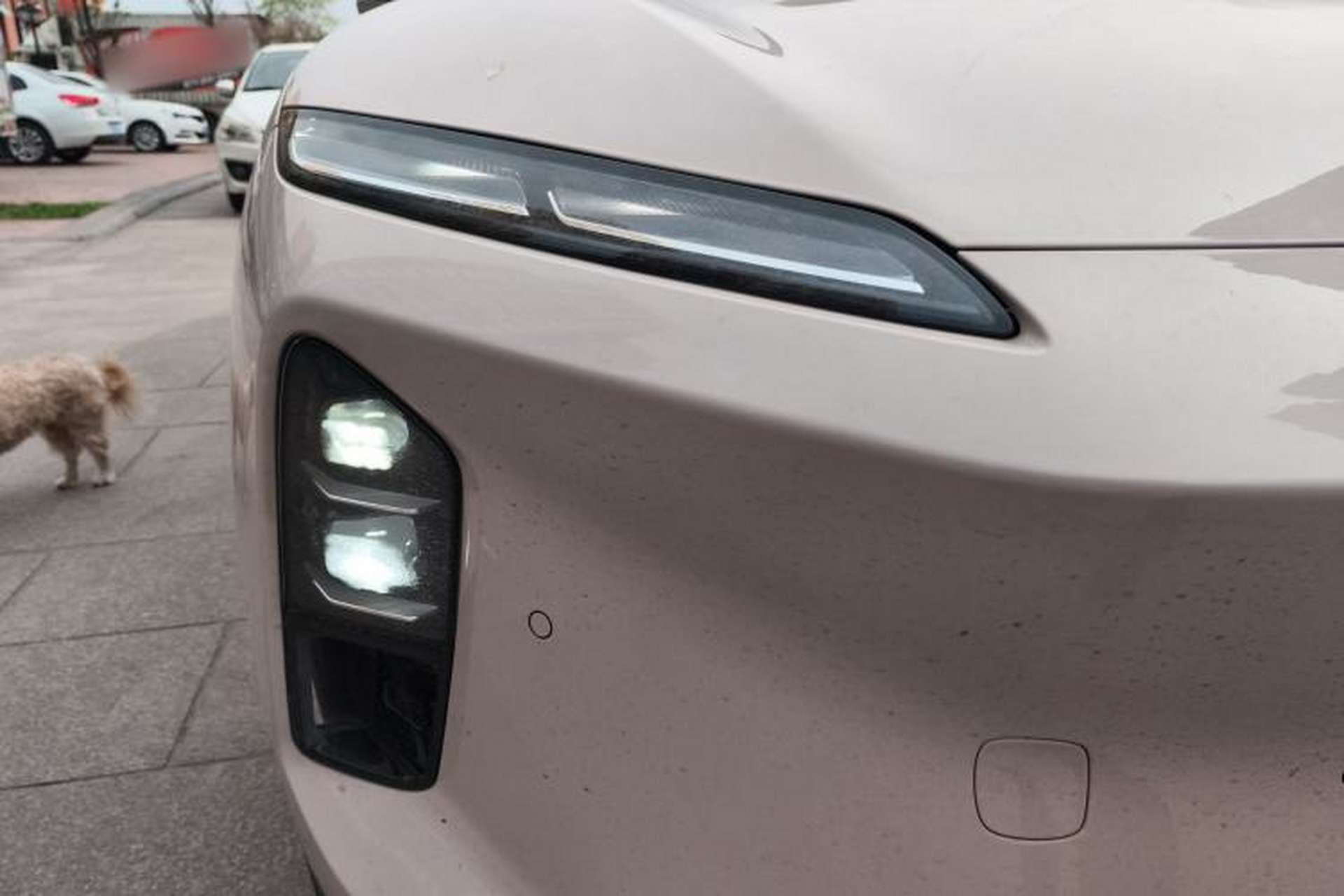 Used Nio ET5T 2025 75 kWh Touring Right Front Headlight
