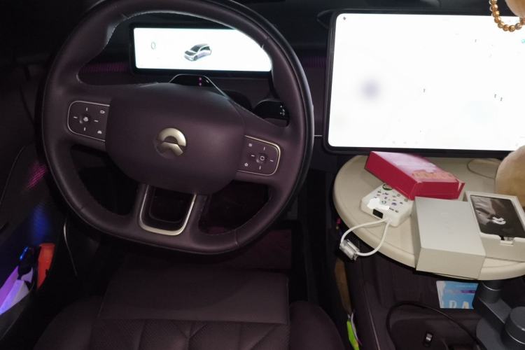 Used Nio ET5T 2025 75 kWh Touring Steering Wheel