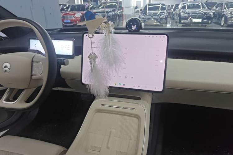 Used Nio ET5T 2025 75 kWh Touring Audio And AC Panel