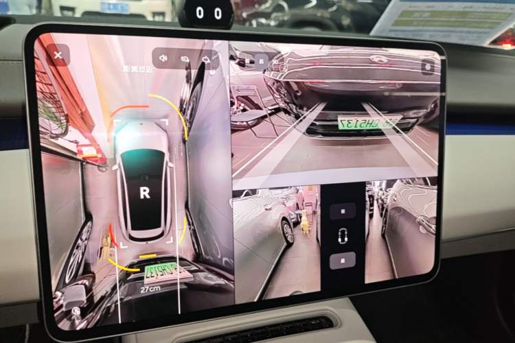 Used Nio ET5T 2025 75 kWh Touring Audio And AC Panel
