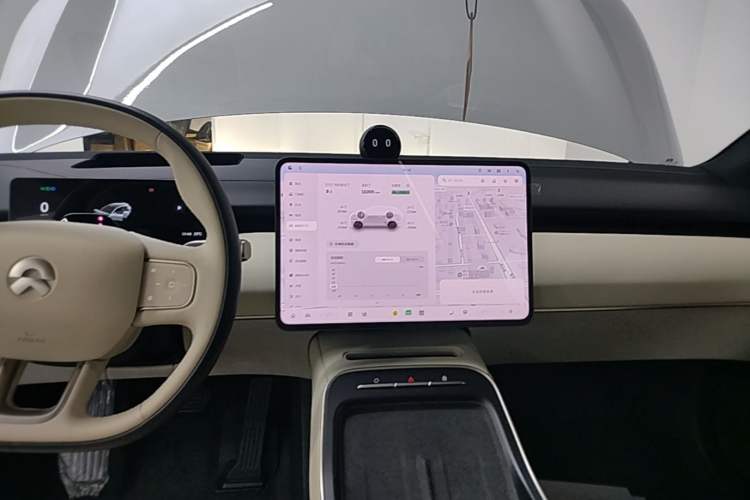Used Nio ET5T 2025 75 kWh Touring Audio And AC Panel