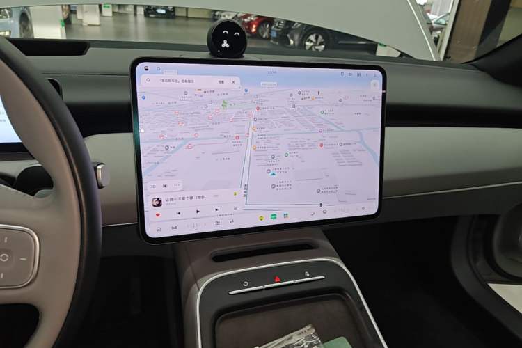 Used Nio ET5T 2025 75 kWh Touring Audio And AC Panel