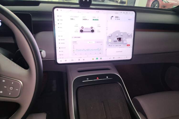 Used Nio ET5T 2025 75 kWh Touring Audio And AC Panel