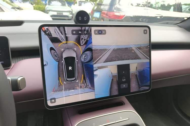 Used Nio ET5T 2025 75 kWh Touring Audio And AC Panel