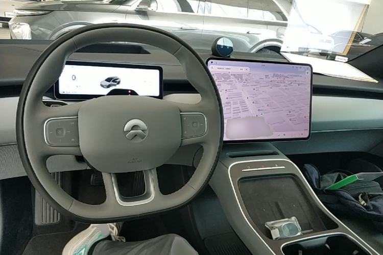 Used Nio ET5T 2025 75 kWh Touring Center Console