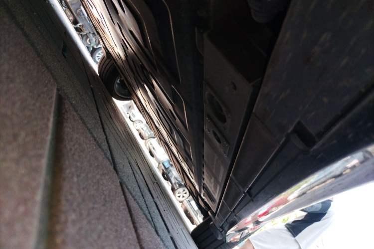 Used Nio ET5T 2025 75 kWh Touring Chassis Front Left