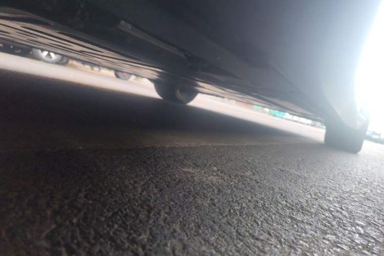 Used Nio ET5T 2025 75 kWh Touring Chassis Front Left