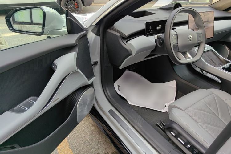 Used Nio ET5T 2025 75 kWh Touring Driver Seat