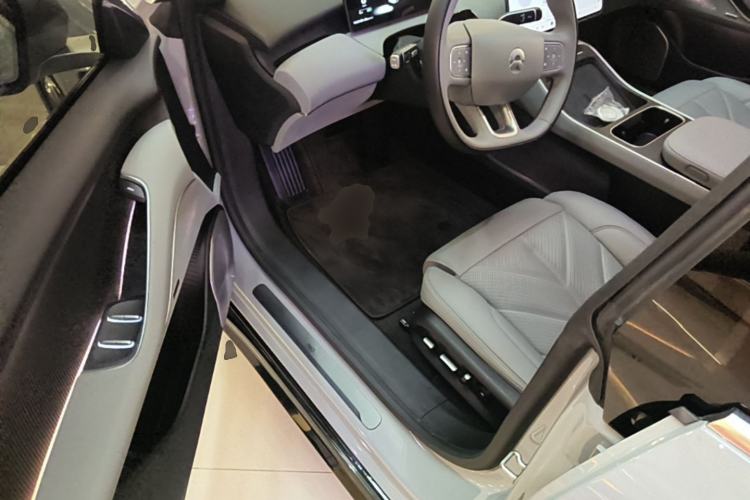 Used Nio ET5T 2025 75 kWh Touring Driver Seat