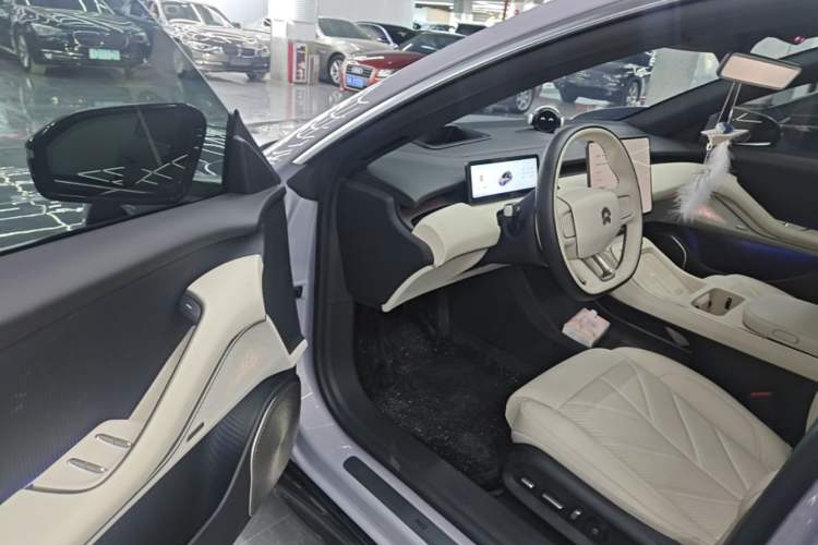 Used Nio ET5T 2025 75 kWh Touring Driver Seat