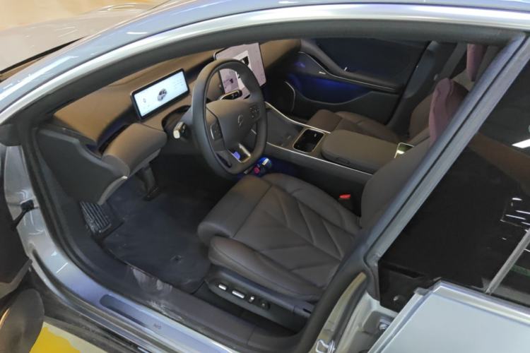 Used Nio ET5T 2025 75 kWh Touring Driver Seat