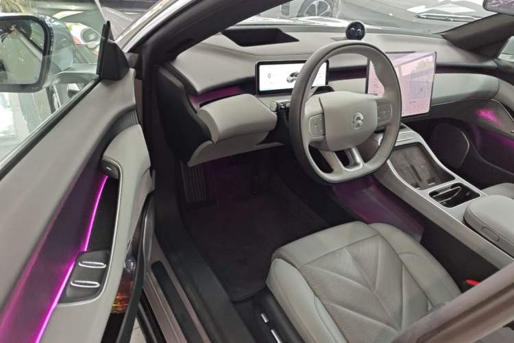 Used Nio ET5T 2025 75 kWh Touring Driver Seat