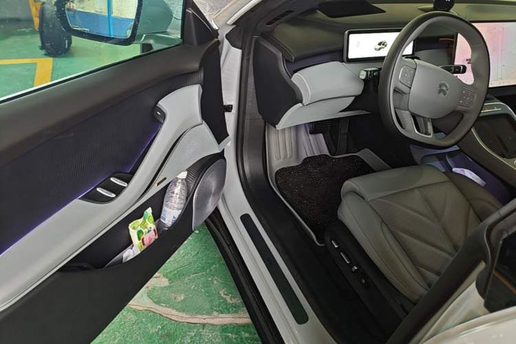 Used Nio ET5T 2025 75 kWh Touring Driver Seat