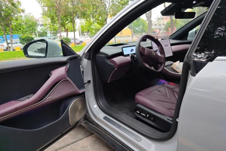 Used Nio ET5T 2025 75 kWh Touring Driver Seat