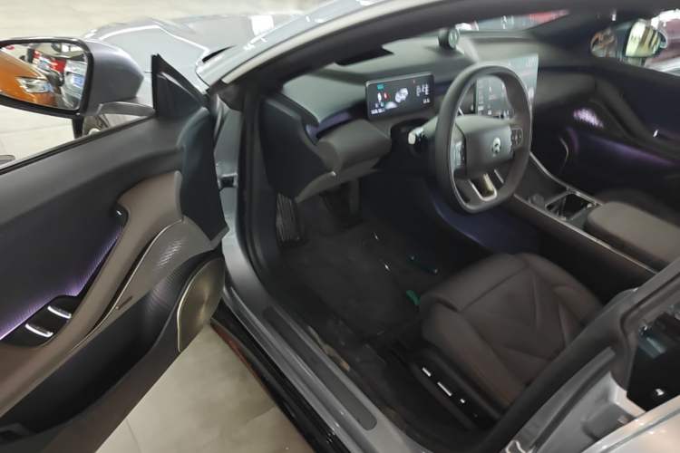 Used Nio ET5T 2025 75 kWh Touring Driver Seat