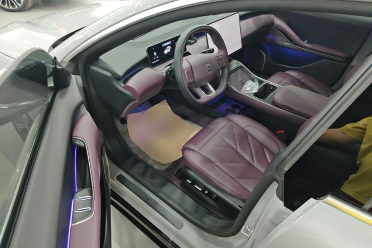 Used Nio ET5T 2025 75 kWh Touring Driver Seat