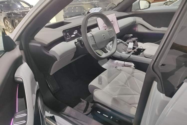 Used Nio ET5T 2025 Model Champion Commemorative Edition, 100kWh Touring Driver Seat