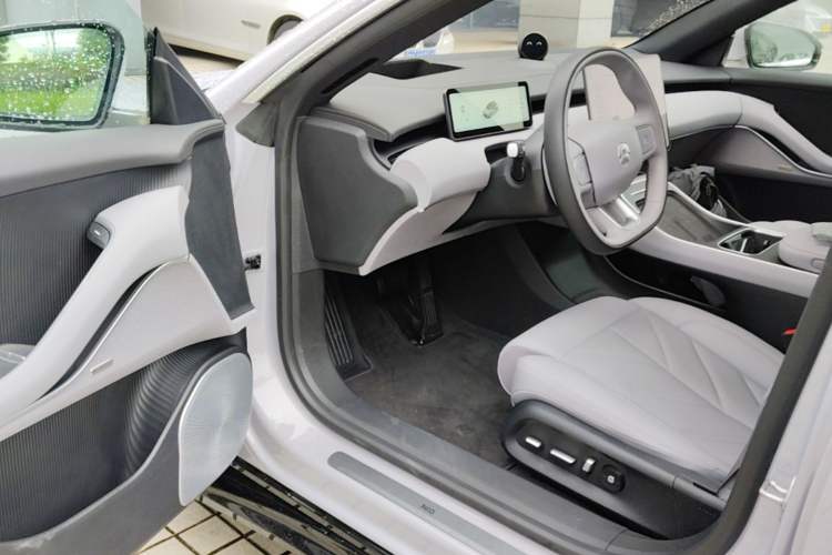 Used Nio ET5T 2025 75 kWh Touring Driver Seat
