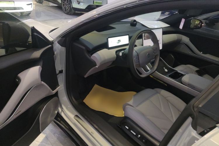 Used Nio ET5T 2025 75 kWh Touring Driver Seat