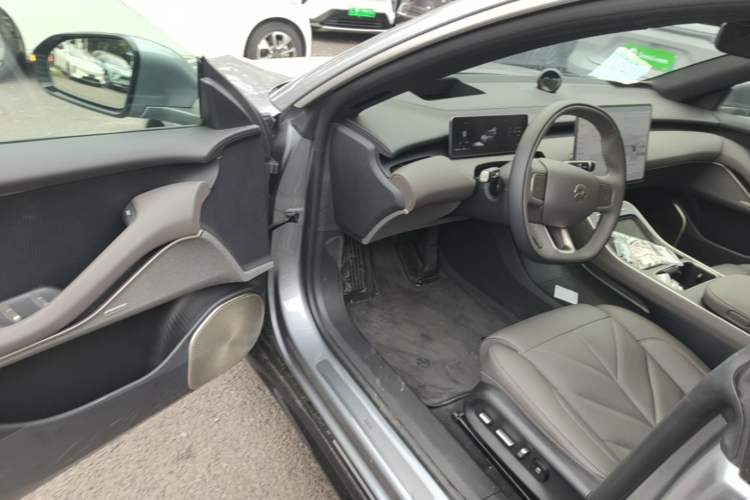 Used Nio ET5T 2025 75 kWh Touring Driver Seat